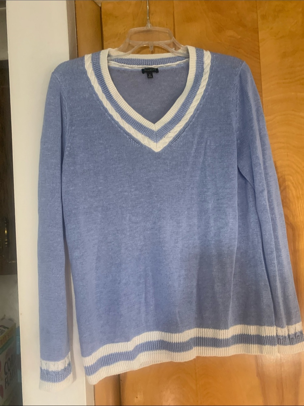 Sweater. Tote 5